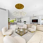 Luxury With Heated Pool & Jacuzzi Near Golf ヴィラ