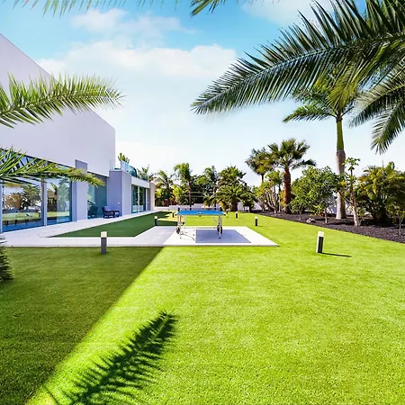 ヴィラ Luxury With Heated Pool & Jacuzzi Near Golf アデヘ